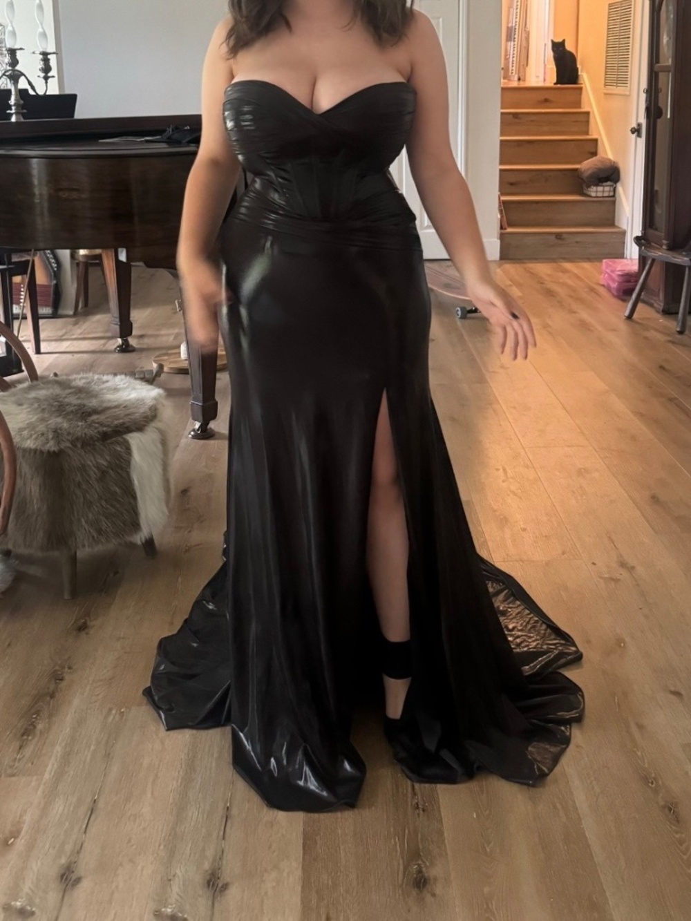 Sherri Hill Metallic Black Strapless Gown/long train Sz 8 - Picture 4 of 7